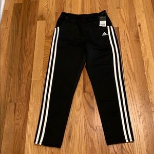 Addis’s sweat pants